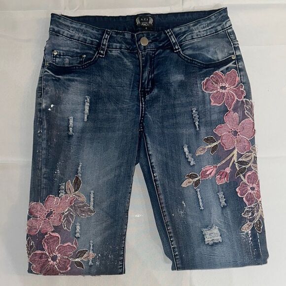 A. Z. I Women's Blue Jeans with Pink Floral Embroidery Size 4 - Picture 6 of 12